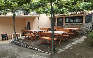 Апартаменты Studio apartmani Milica i Marijana Бечичи Апартаменты с 2 спальнями-4