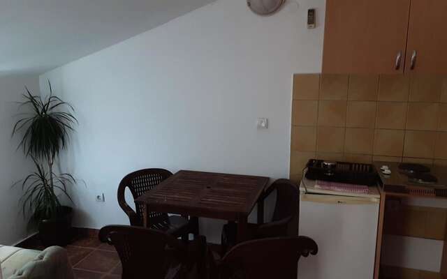 Апартаменты Studio apartmani Milica i Marijana Бечичи-28