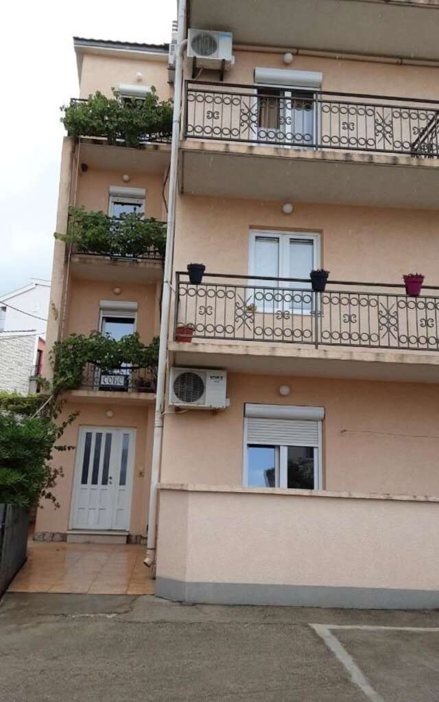 Апартаменты Studio apartmani Milica i Marijana Бечичи-5