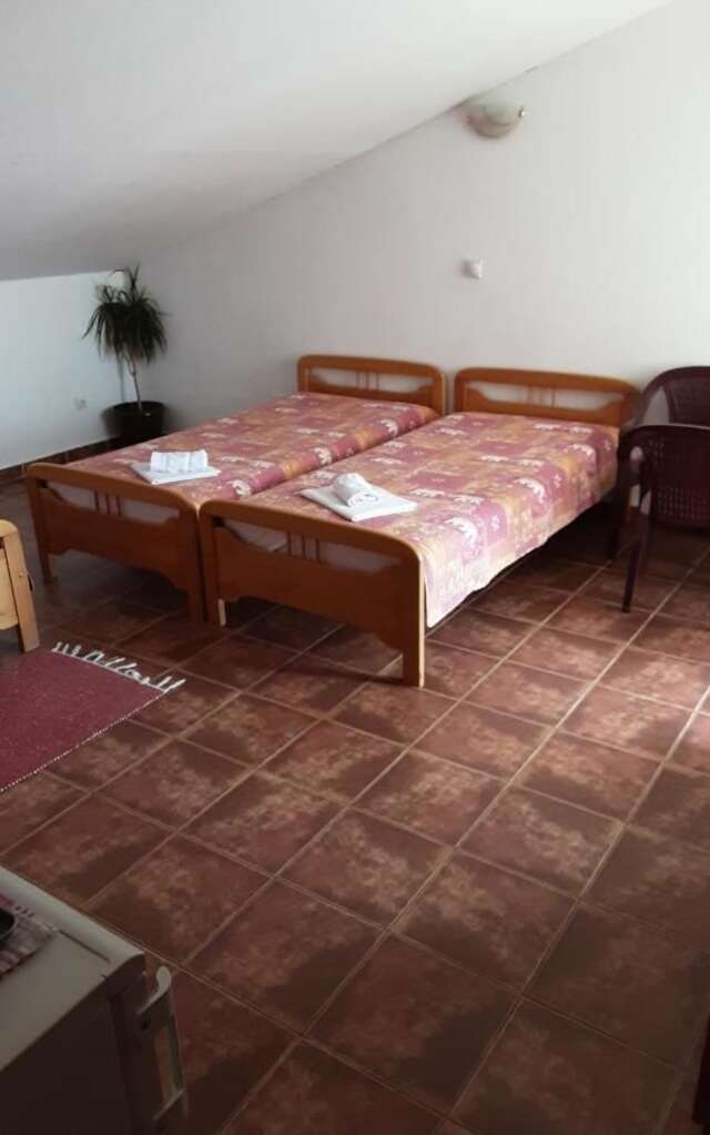 Апартаменты Studio apartmani Milica i Marijana Бечичи-45
