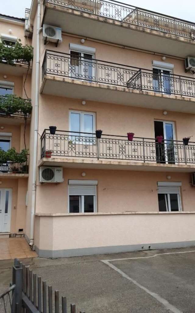 Апартаменты Studio apartmani Milica i Marijana Бечичи-49