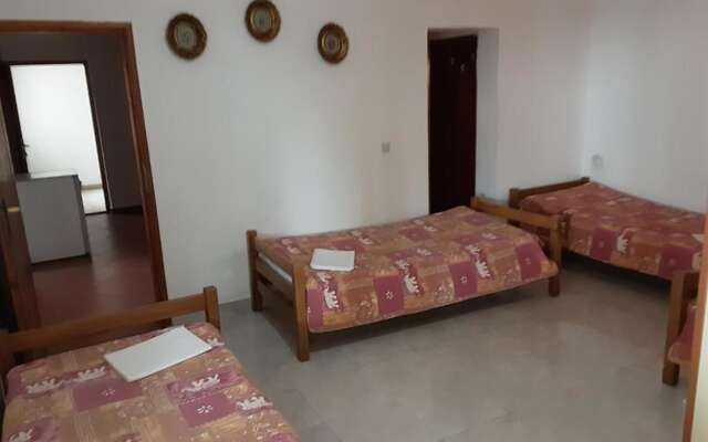 Апартаменты Studio apartmani Milica i Marijana Бечичи-58